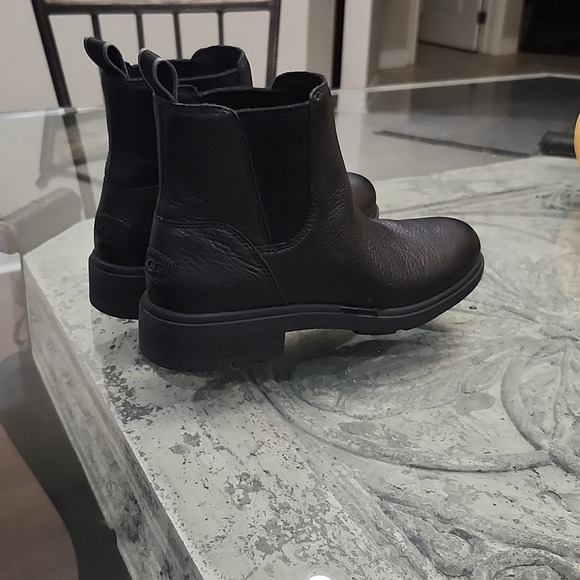 UGG HARRISON Women's CHELSEA BOOTS LIKE NEW SZ 9 - Picture 10 of 14